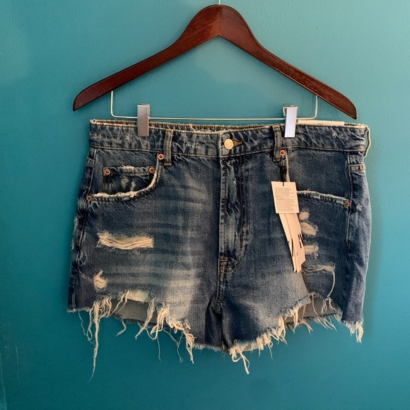 Zara Pants - Zara short jean short denim.